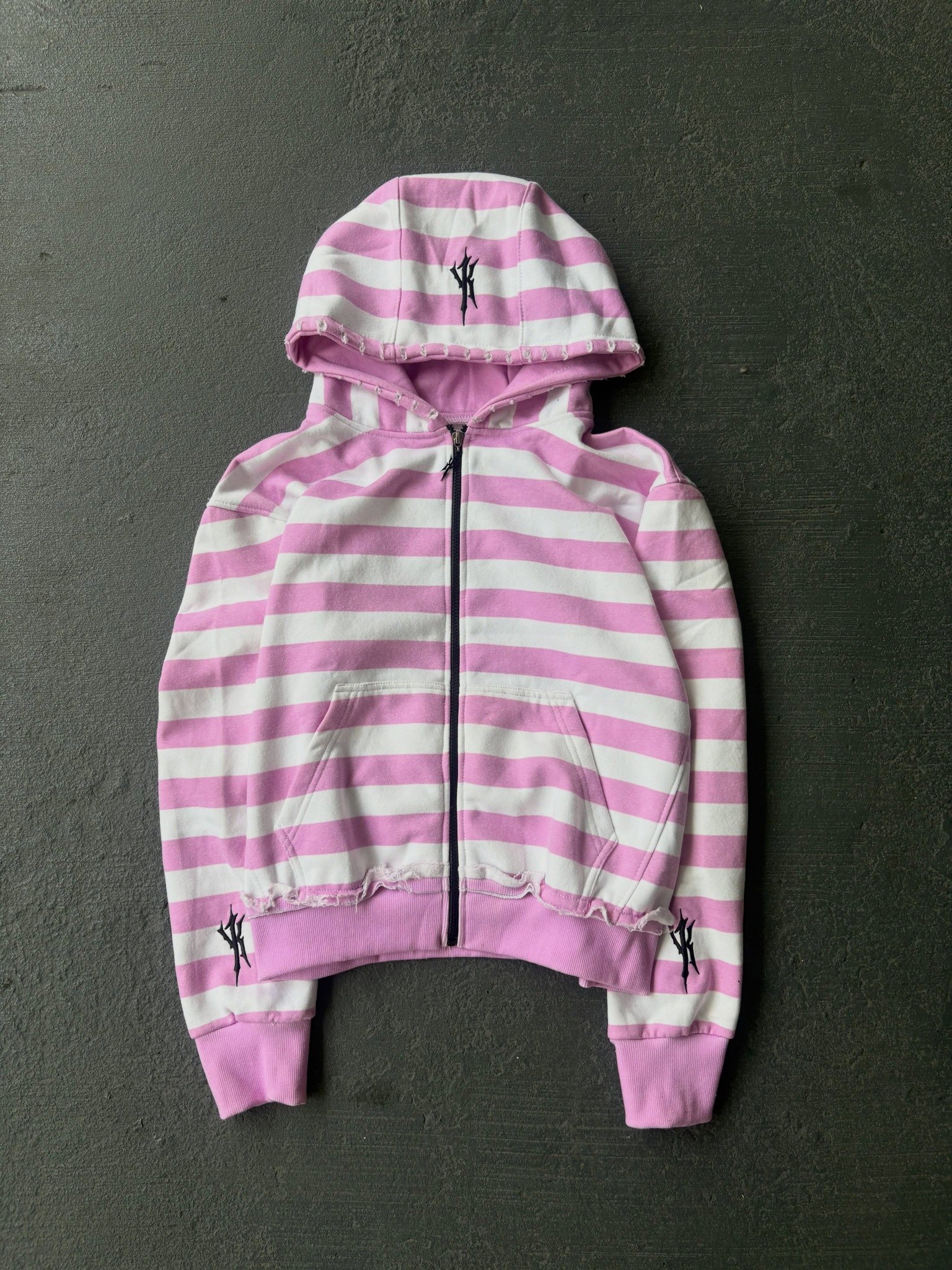 807084210_17907136611509195_8120903519813073366_n (1) Ykuno Pink & White Striped Zip-Up Hoodie